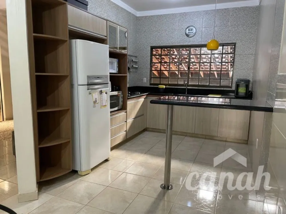 Casa, 3 quartos, 130 m² - Foto 1