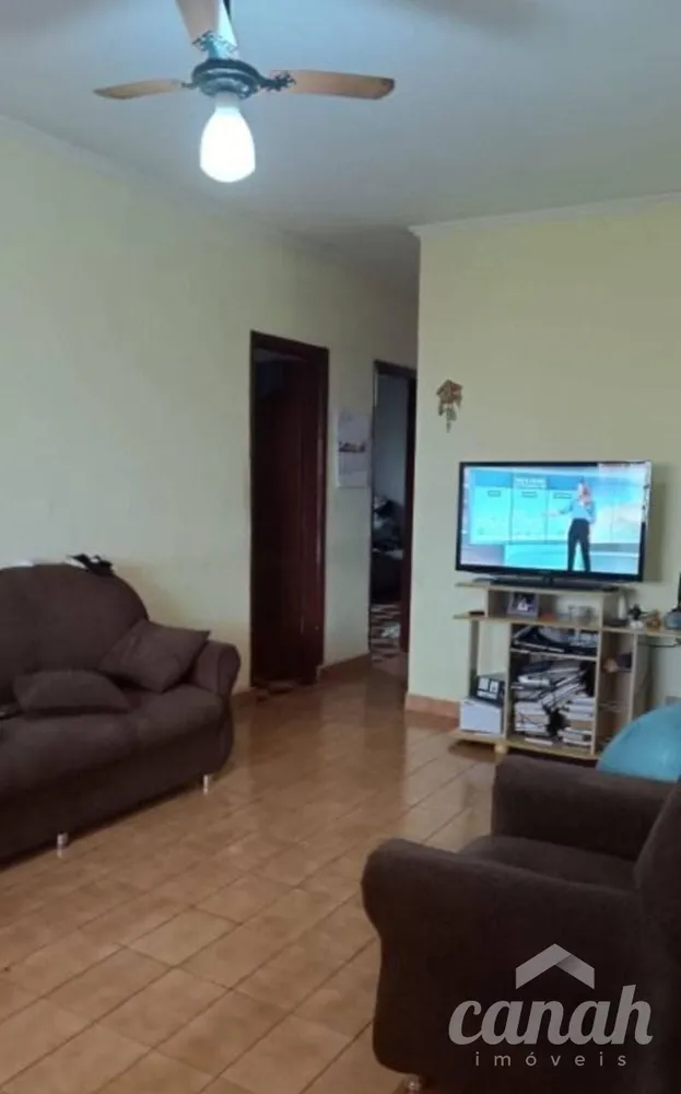 Casa, 4 quartos, 172 m² - Foto 1