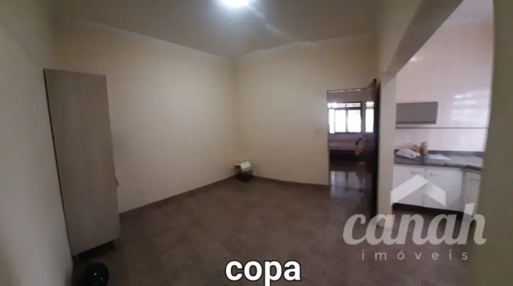 Casa, 3 quartos, 143 m² - Foto 1