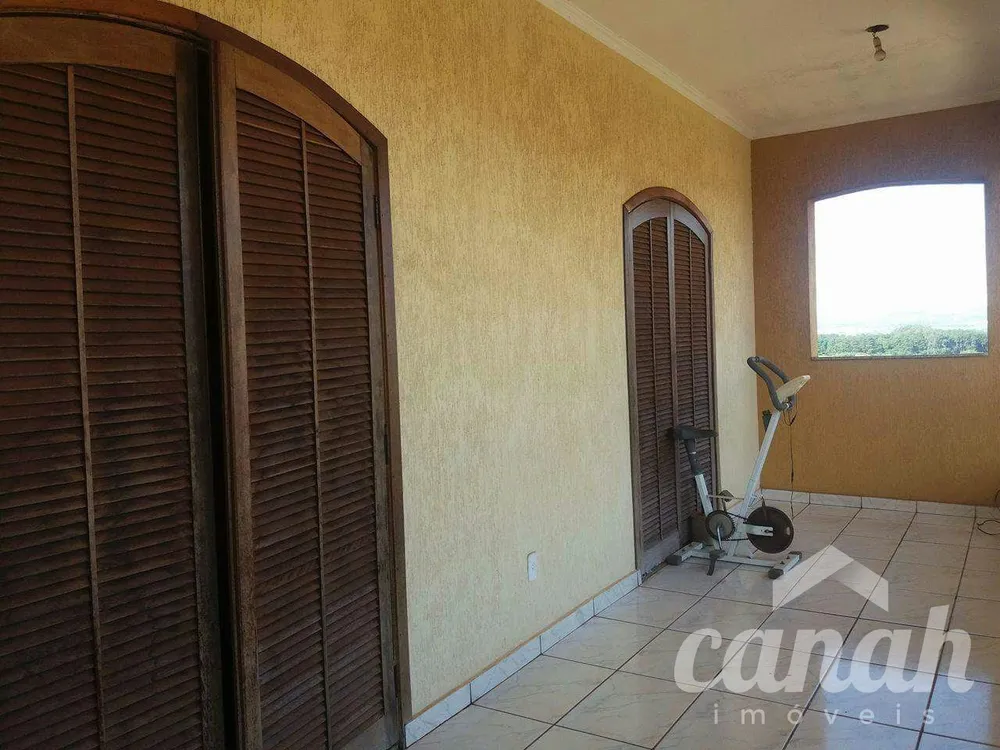 Casa, 3 quartos, 250 m² - Foto 1