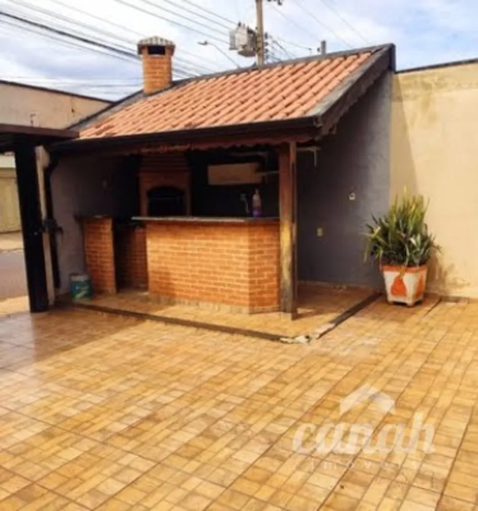 Casa, 3 quartos, 200 m² - Foto 1