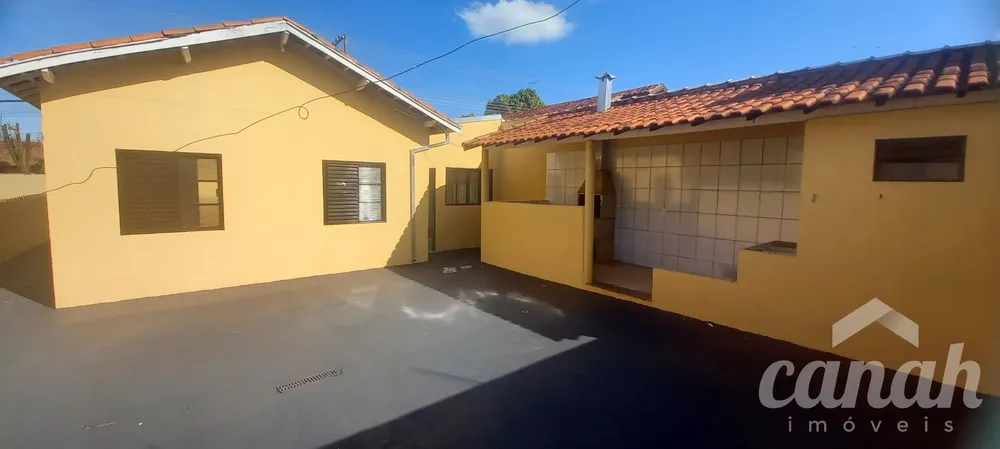 Casa, 2 quartos, 200 m² - Foto 1