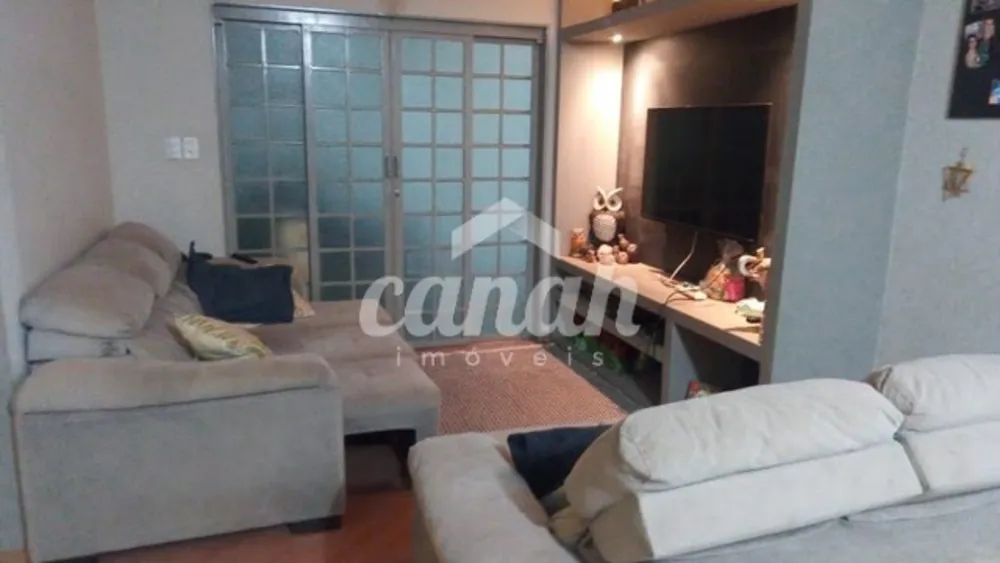 Casa, 3 quartos, 250 m² - Foto 2