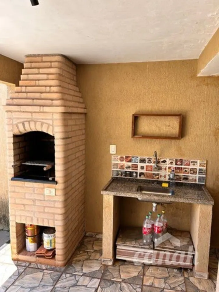 Casa, 2 quartos, 150 m² - Foto 1
