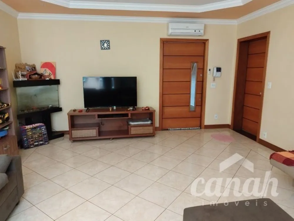Casa, 3 quartos, 280 m² - Foto 3