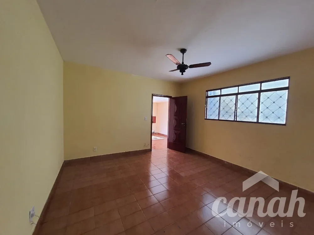 Casa, 3 quartos, 133 m² - Foto 4