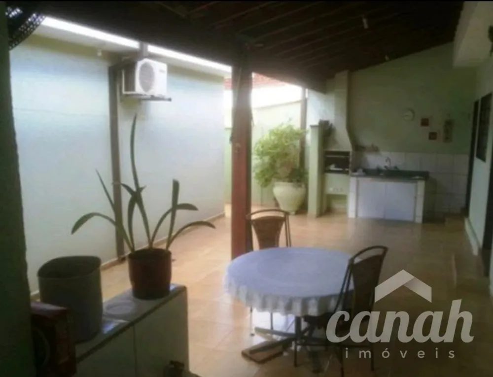 Casa, 3 quartos, 260 m² - Foto 1