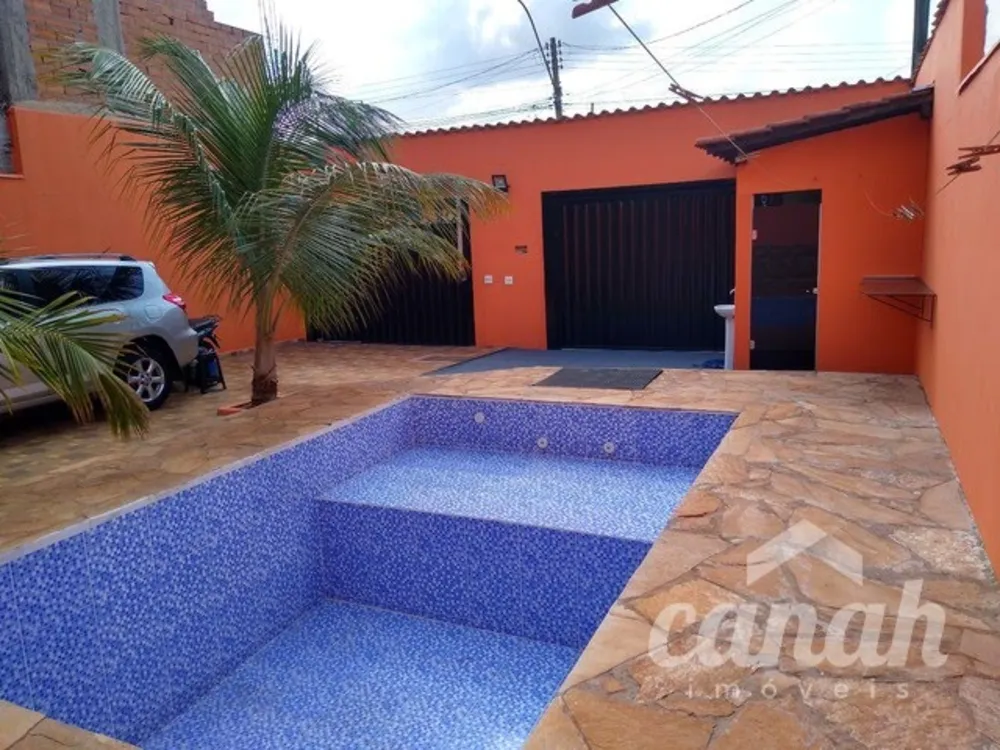 Casa, 3 quartos, 200 m² - Foto 1