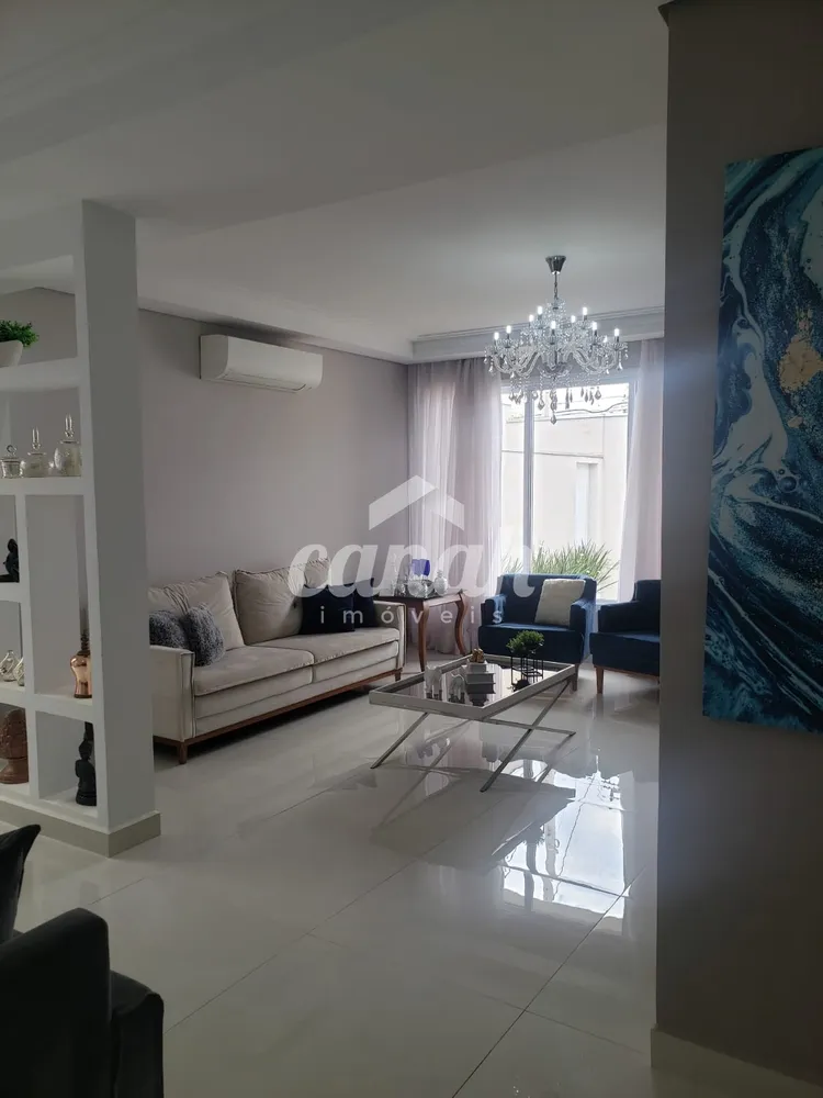 Casa, 3 quartos, 276 m² - Foto 1