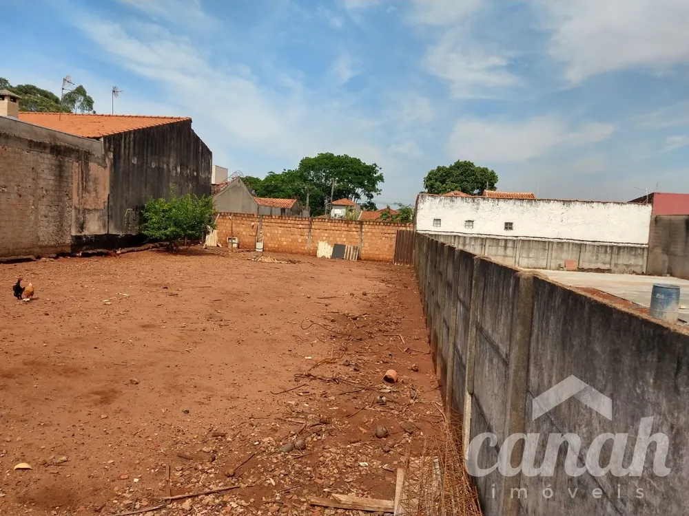 Terreno, 300 m² - Foto 2