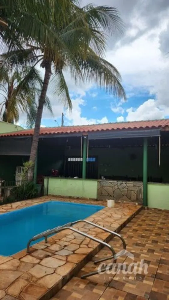 Casa, 1 quarto, 250 m² - Foto 1