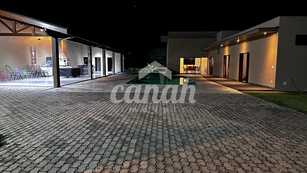Chácara, 3 quartos, 2016 m² - Foto 1