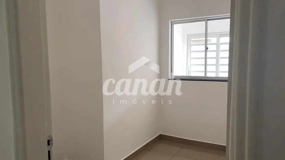 Casa, 4 quartos, 154 m² - Foto 2