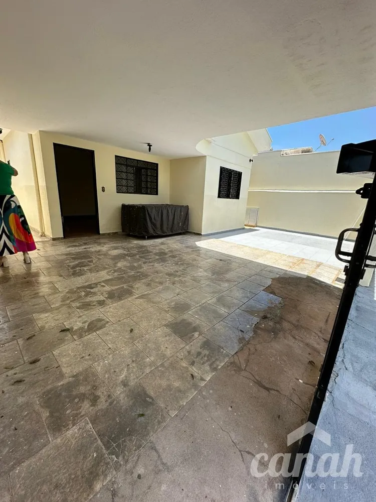 Casa, 3 quartos, 130 m² - Foto 2