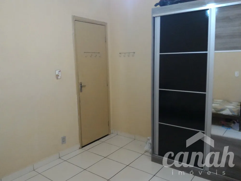 Casa, 3 quartos, 130 m² - Foto 2