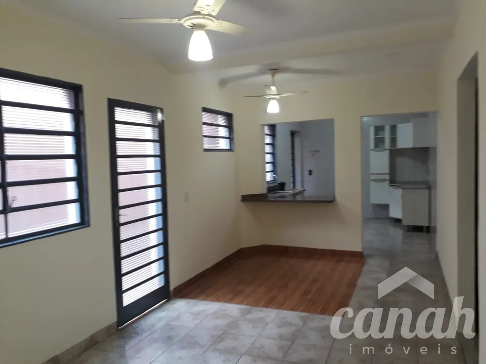 Casa, 4 quartos, 240 m² - Foto 1