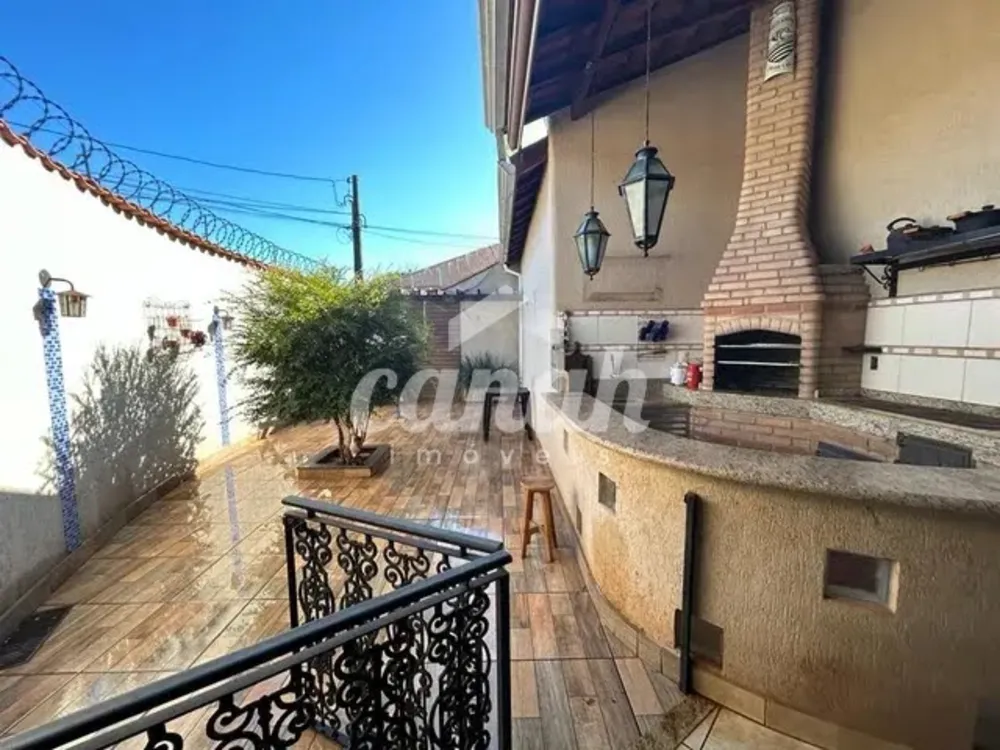Casa, 3 quartos, 194 m² - Foto 1