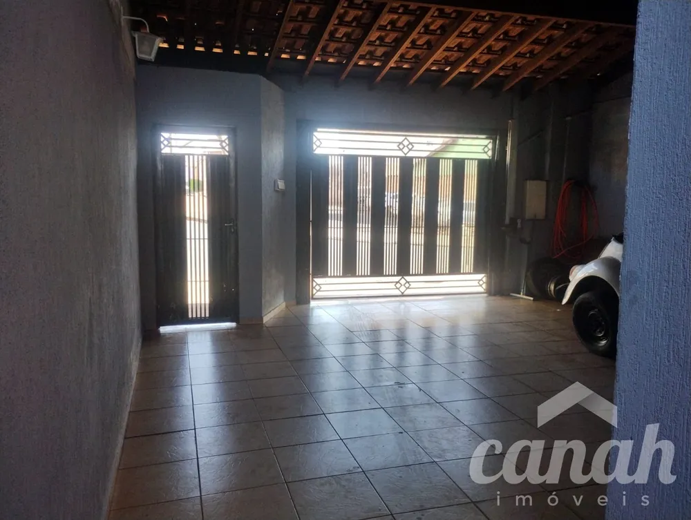 Casa, 4 quartos, 207 m² - Foto 2