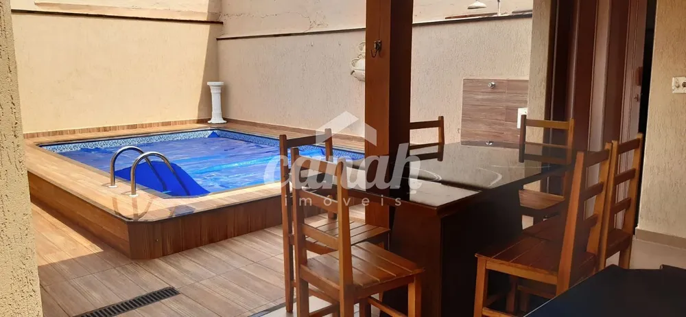 Casa, 4 quartos, 147 m² - Foto 1