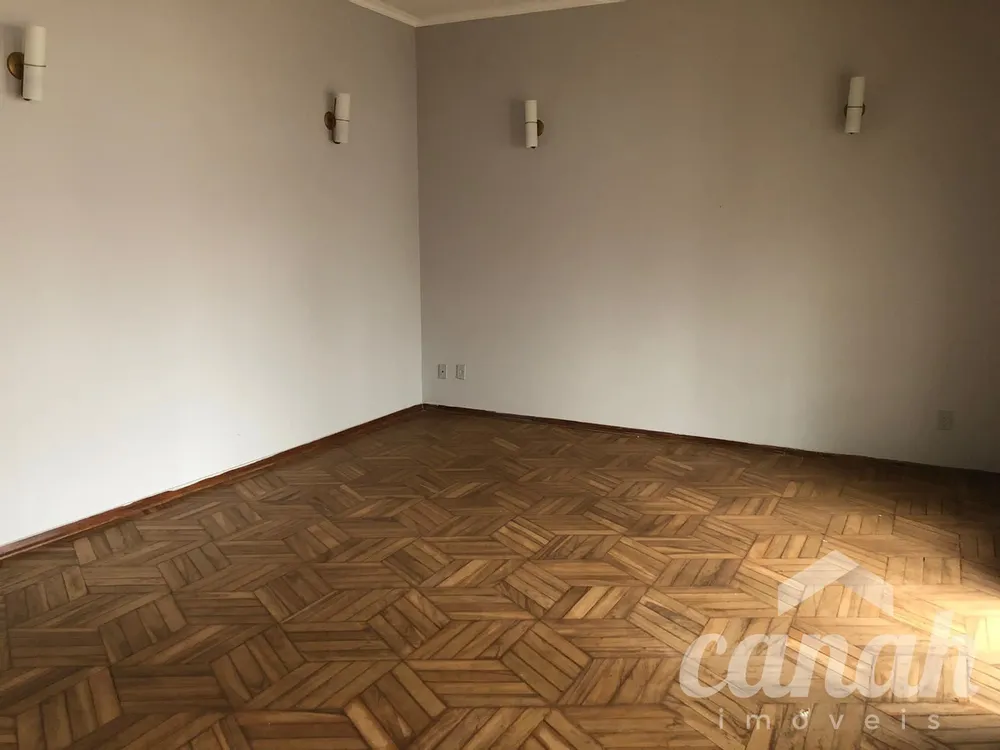 Casa, 3 quartos, 200 m² - Foto 2