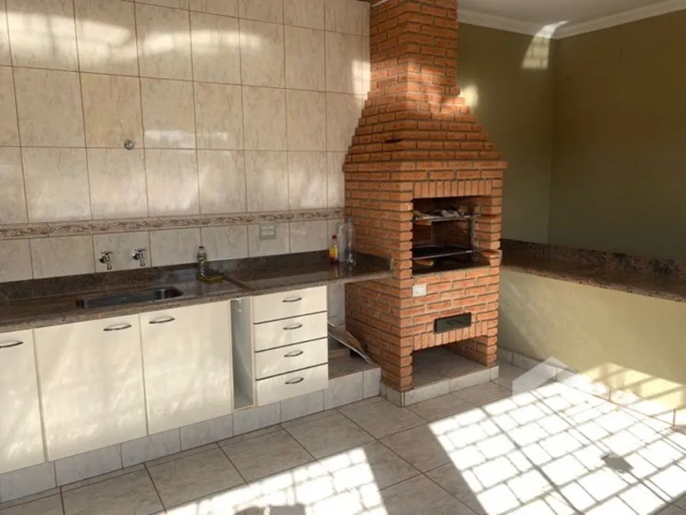 Casa, 3 quartos, 250 m² - Foto 1