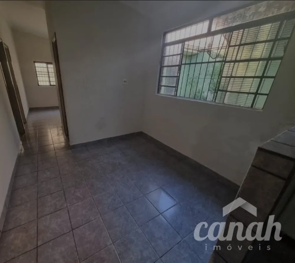 Casa, 3 quartos, 112 m² - Foto 3