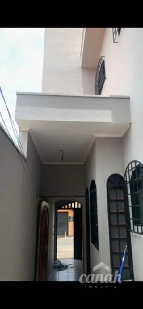 Casa, 3 quartos, 200 m² - Foto 2