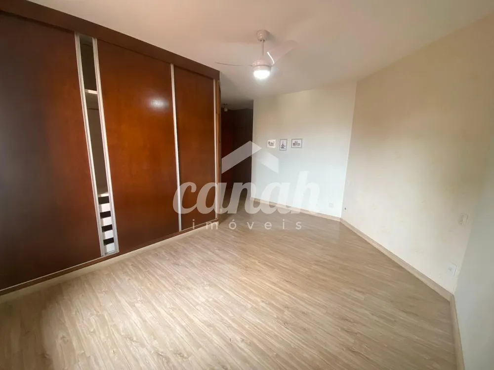 Casa, 4 quartos, 244 m² - Foto 3