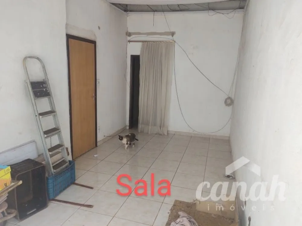 Casa, 2 quartos, 330 m² - Foto 1