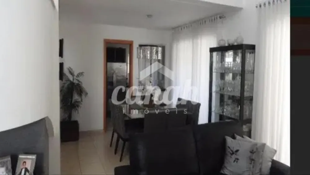 Casa de Condomínio, 4 quartos - Foto 1