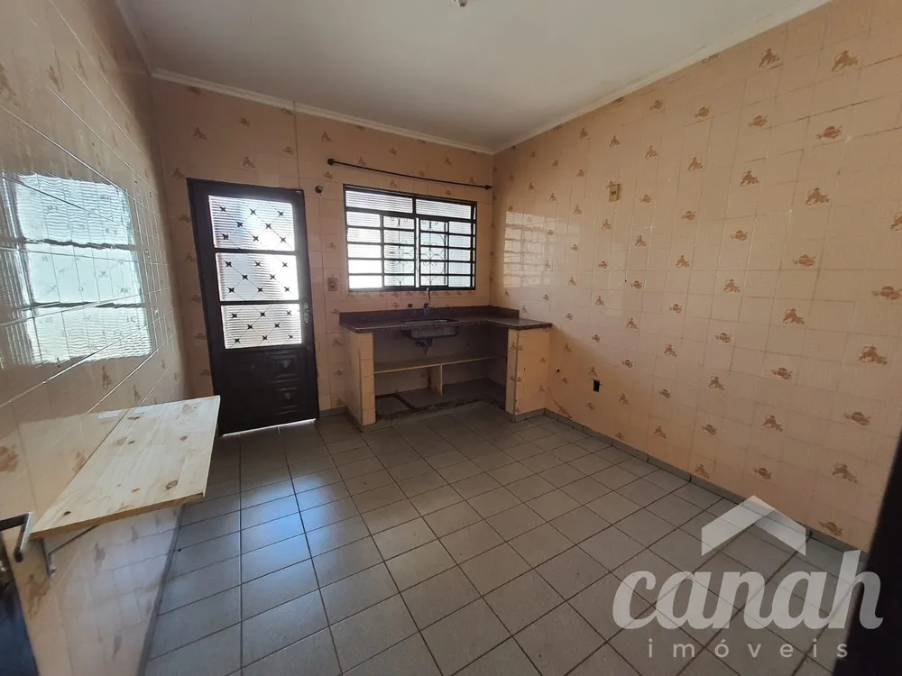 Casa, 2 quartos, 150 m² - Foto 2