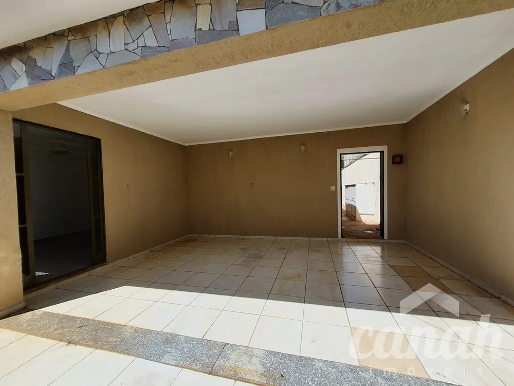 Casa, 2 quartos, 150 m² - Foto 1