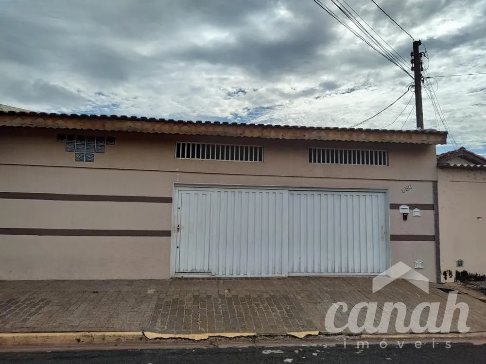 Casa, 3 quartos, 190 m² - Foto 2