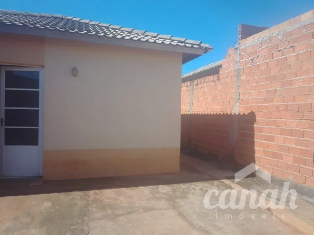 Casa, 3 quartos, 46 m² - Foto 2