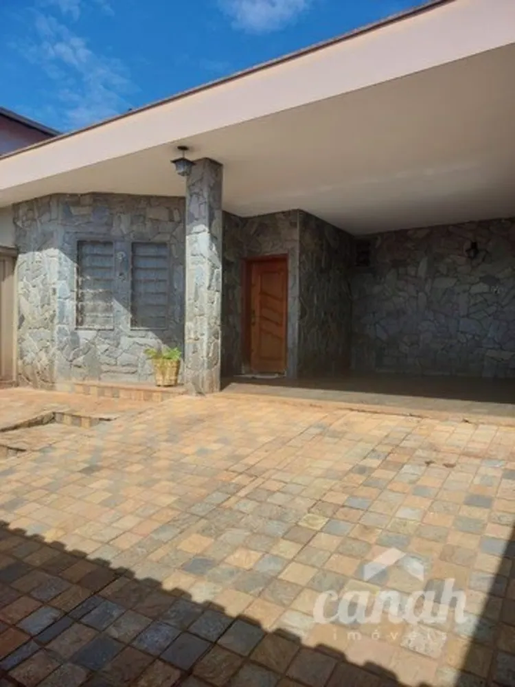 Casa, 3 quartos, 255 m² - Foto 1