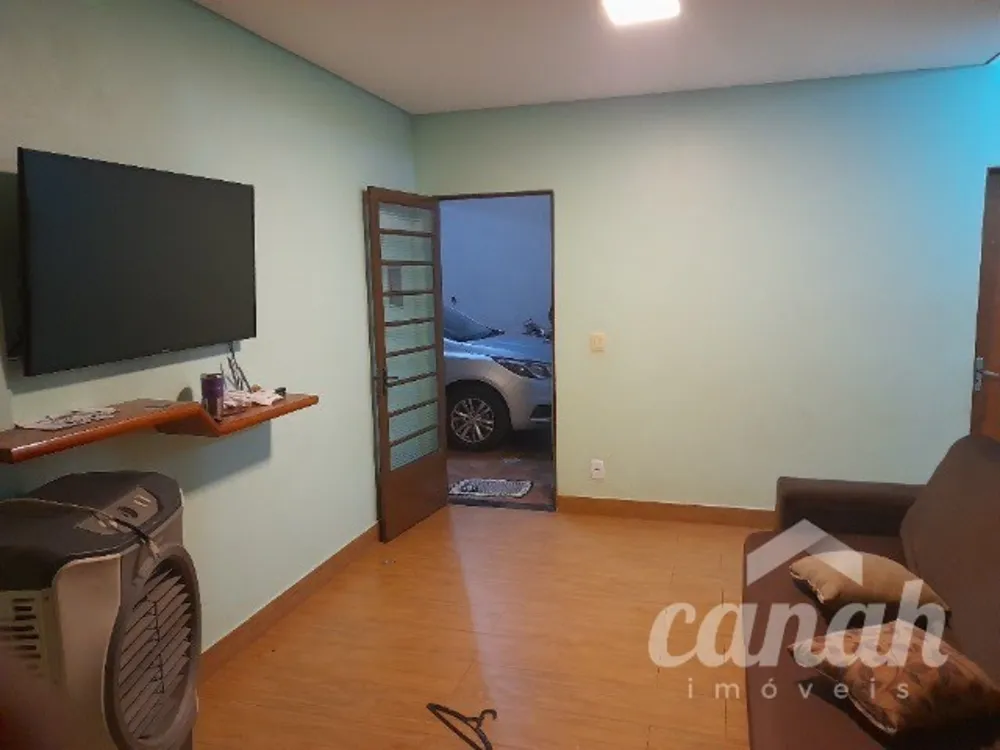 Casa, 3 quartos, 170 m² - Foto 2