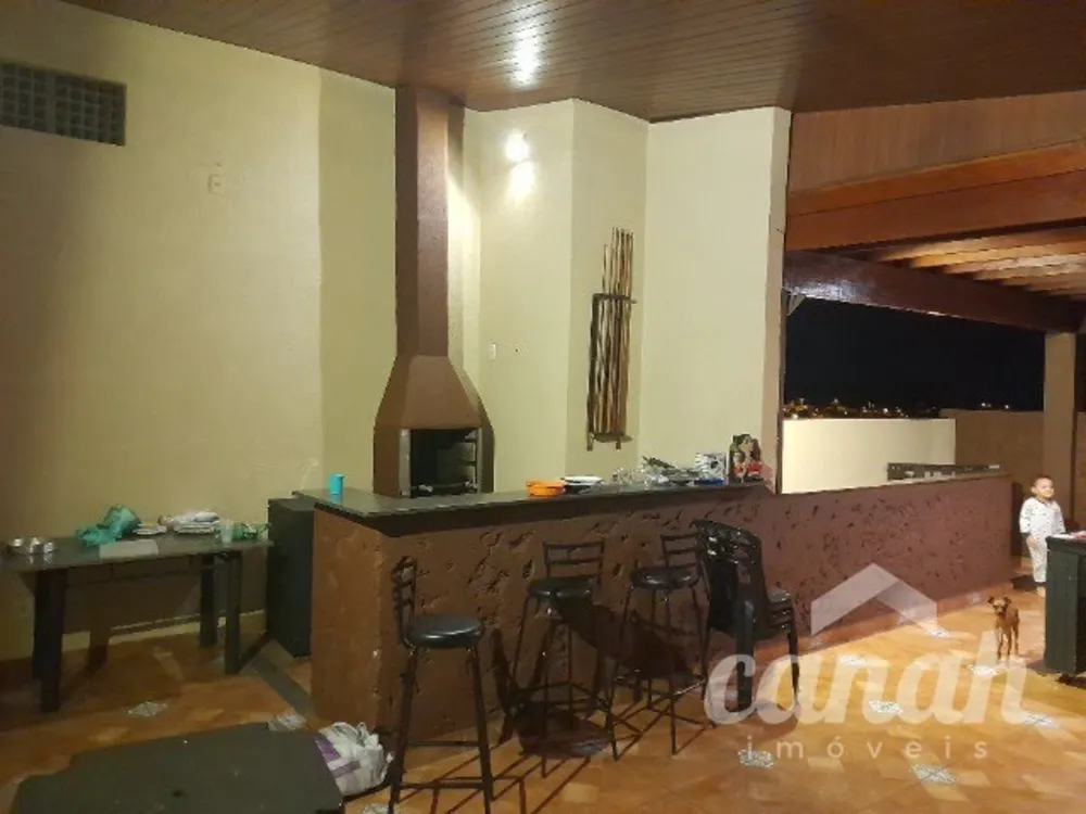Casa, 3 quartos, 170 m² - Foto 1