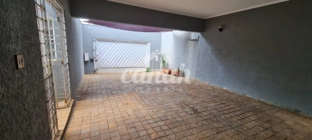 Casa, 5 quartos, 260 m² - Foto 4