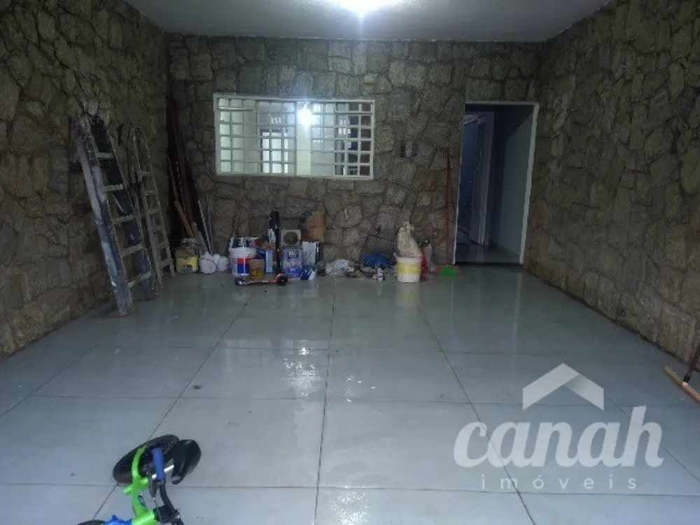 Casa, 3 quartos, 190 m² - Foto 2