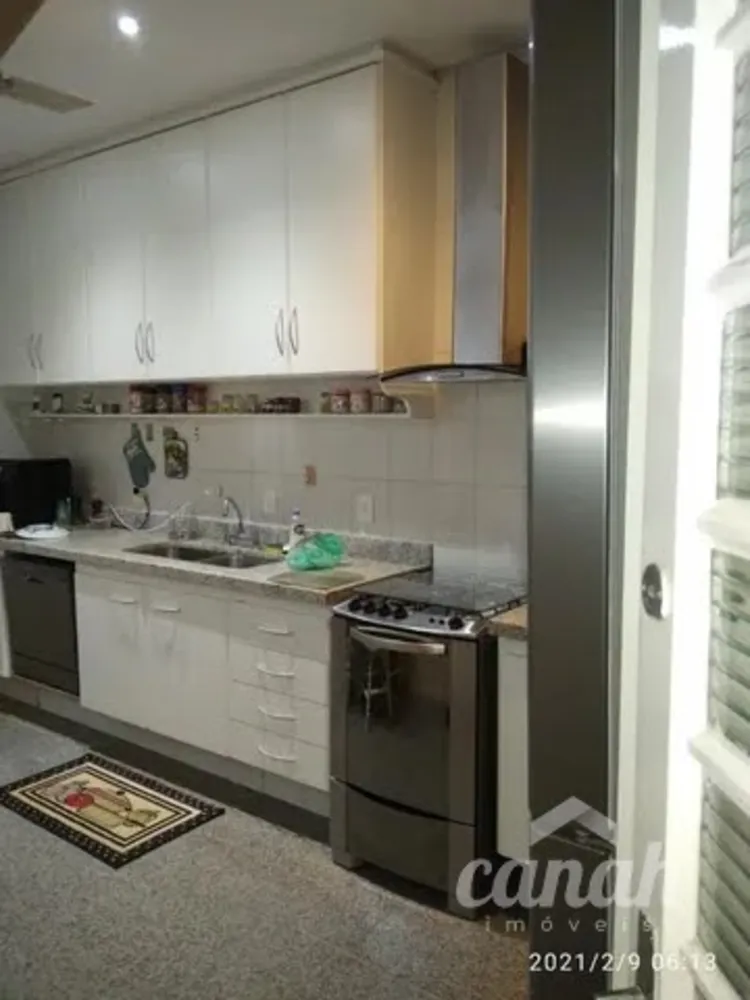 Casa, 3 quartos, 249 m² - Foto 2