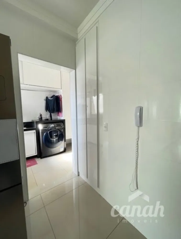 Apartamento, 4 quartos, 195 m² - Foto 2