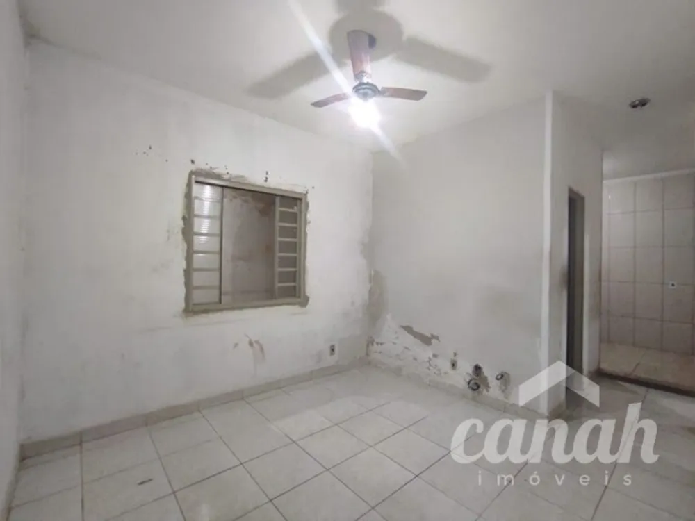 Casa, 2 quartos, 200 m² - Foto 3