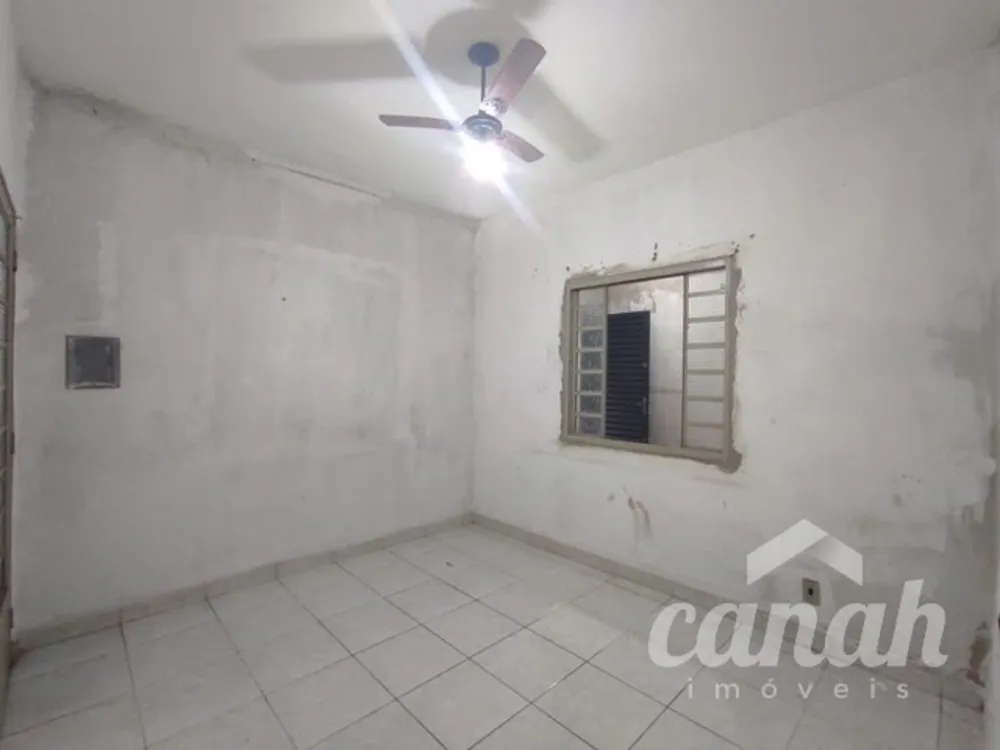 Casa, 2 quartos, 200 m² - Foto 4