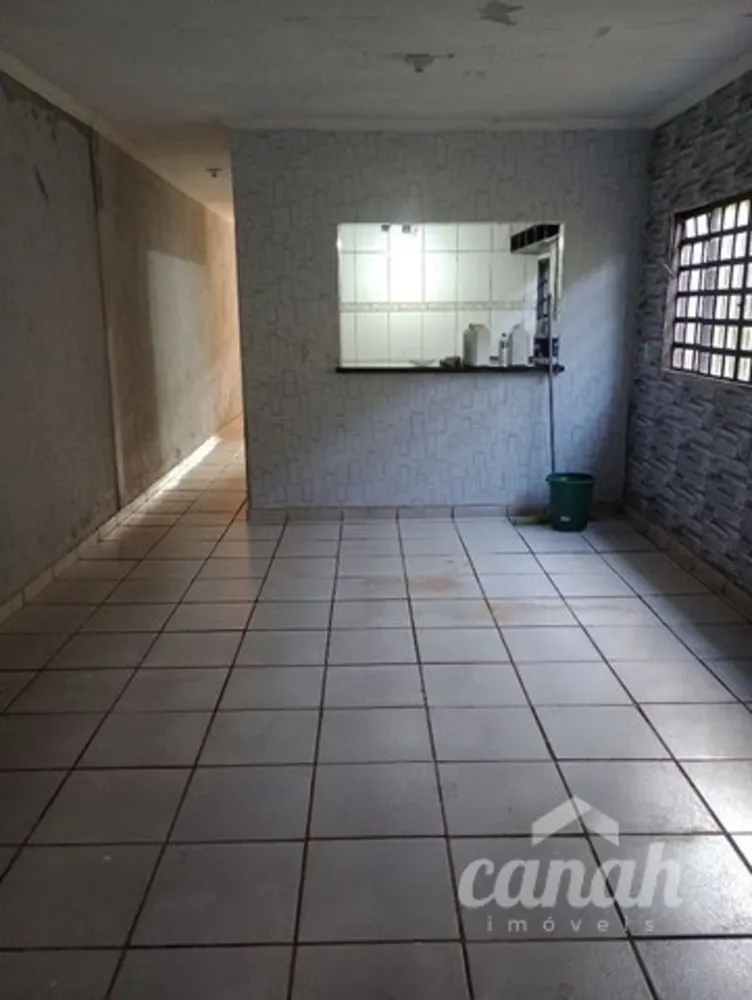 Casa, 4 quartos, 225 m² - Foto 1