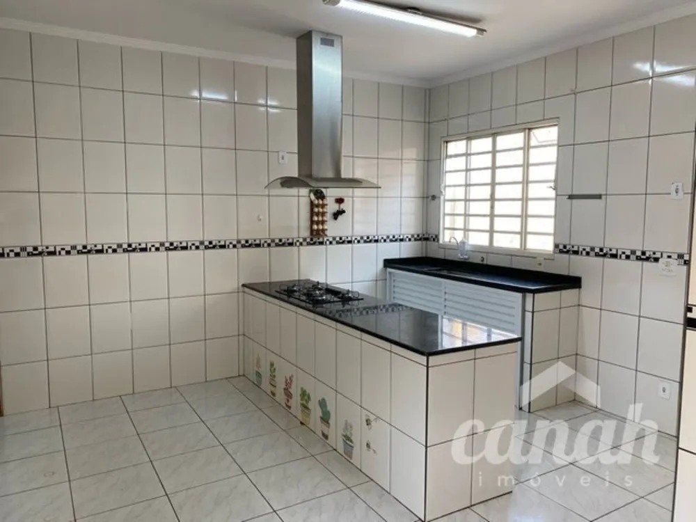 Casa, 3 quartos, 200 m² - Foto 3