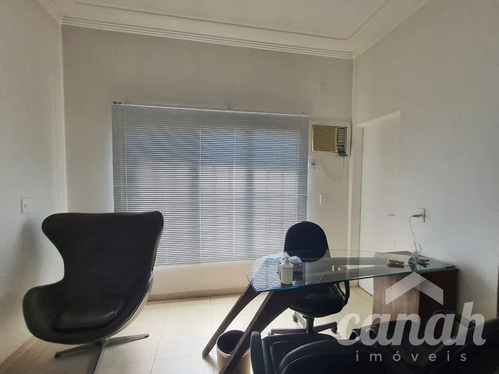 Prédio Inteiro, 223 m² - Foto 1