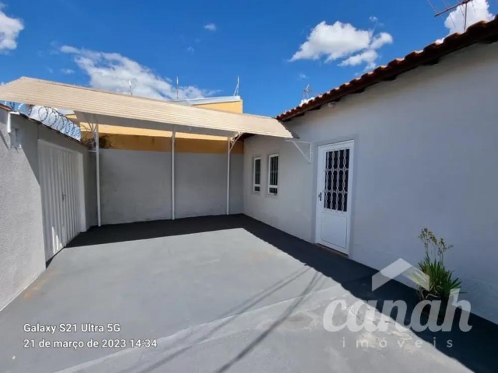 Casa, 3 quartos, 132 m² - Foto 2