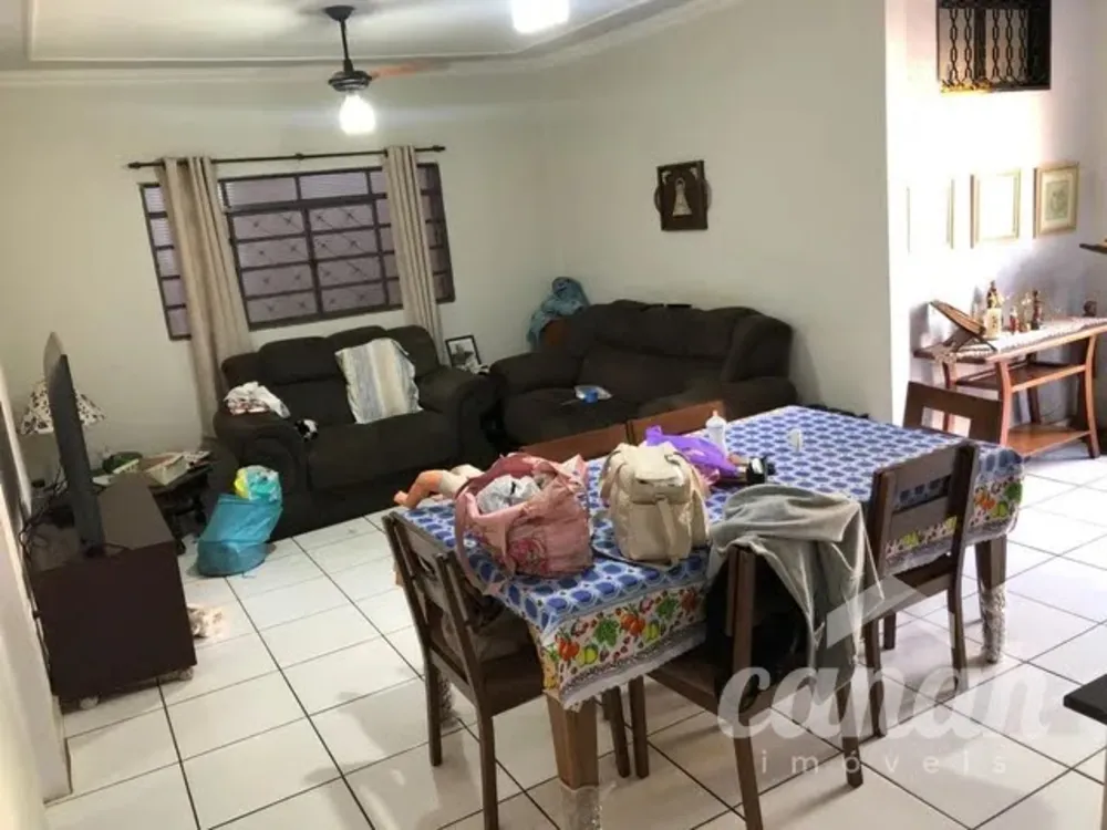 Casa, 3 quartos, 192 m² - Foto 3