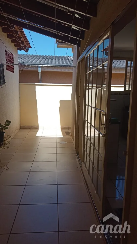 Casa, 3 quartos, 174 m² - Foto 1