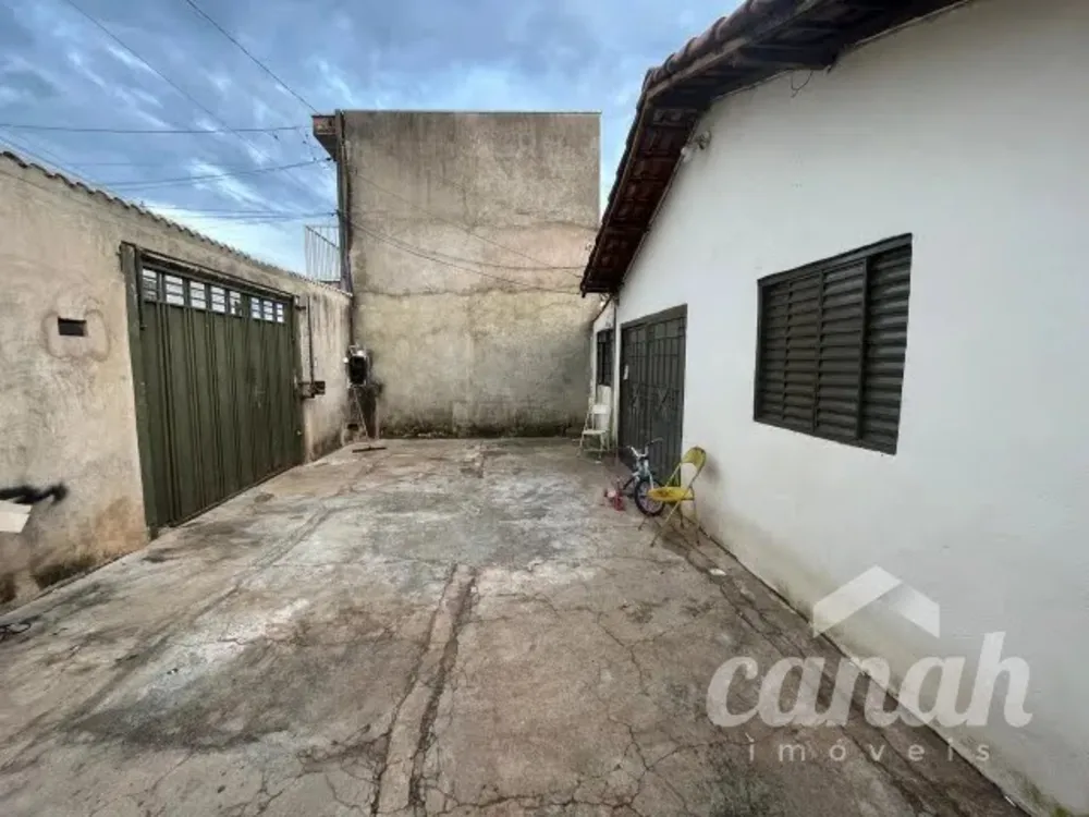 Casa, 2 quartos, 200 m² - Foto 2